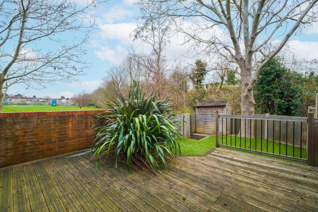 Beautiful 3 Bed House With Amazing Views In Dartford, Kent Exterior foto
