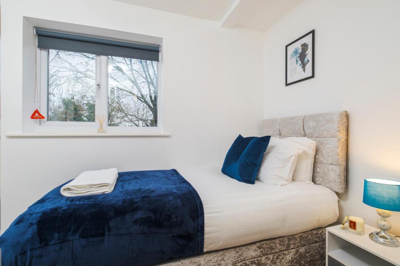 Beautiful 3 Bed House With Amazing Views In Dartford, Kent Exterior foto
